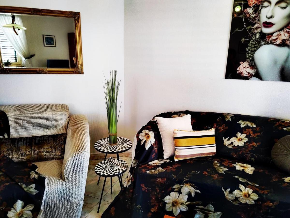 Villa Mareonda - Apartments Sussurro โรวีน ภายนอก รูปภาพ