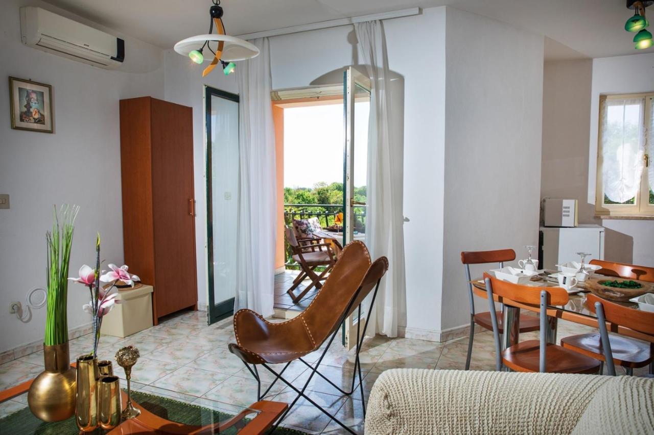 Villa Mareonda - Apartments Sussurro โรวีน ภายนอก รูปภาพ